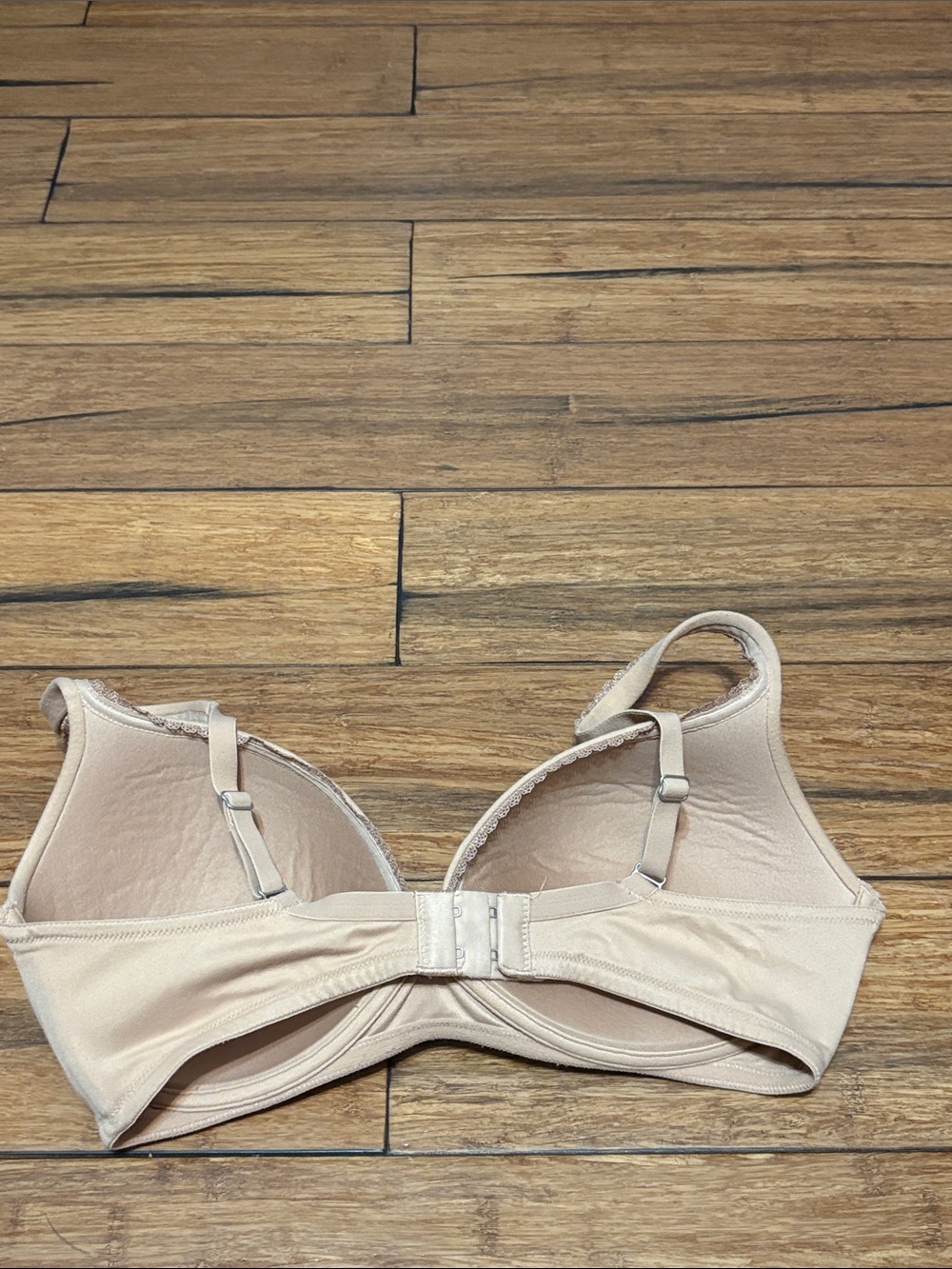 Victoria's Secret Padded Beige Nude Bra Size 36D - Picture 3 of 6